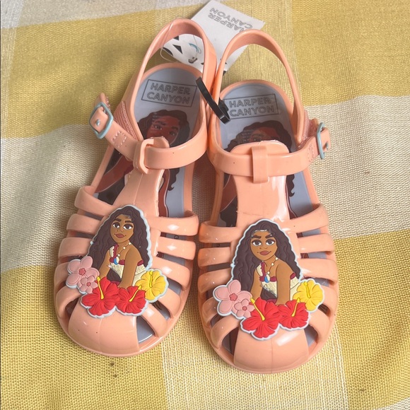 Harper Canyon Kids Peach Character Sandals - Picture 9 of 9